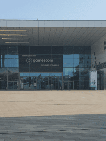 Die leere koelnmesse.